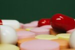 Polacy często sięgają po te leki. Nadużywane mogą zwiększać ryzyko zawału i udaru
