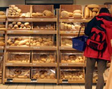 Polacy obawiają się kupowania pieczywa "luzem". GIS wydał oświadczenie
