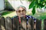 Z życia wzięte. "Nie chcemy tu mieszkać, synu, wracamy do domu": Zabrał rodziców z wioski, a oni gasili się z dnia na dzień
