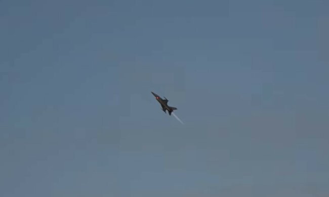 F-16, screen Youtube @EPRASkyline
