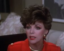 Joan Collins jako Alexis/YouTube @Andrew Scott