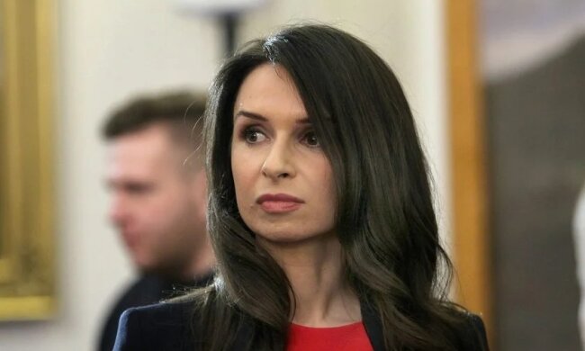 Były mąż Marty Kaczyńskiej nie stosuje się do zaleceń rządu, źródło: Fakt