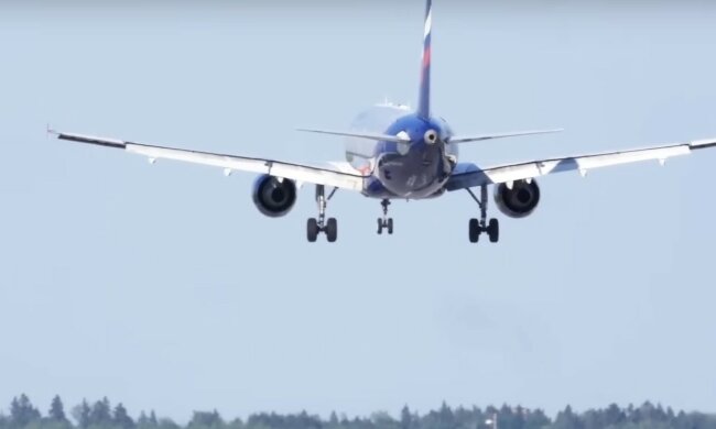 Samolot / YouTube: JASNA STRONA