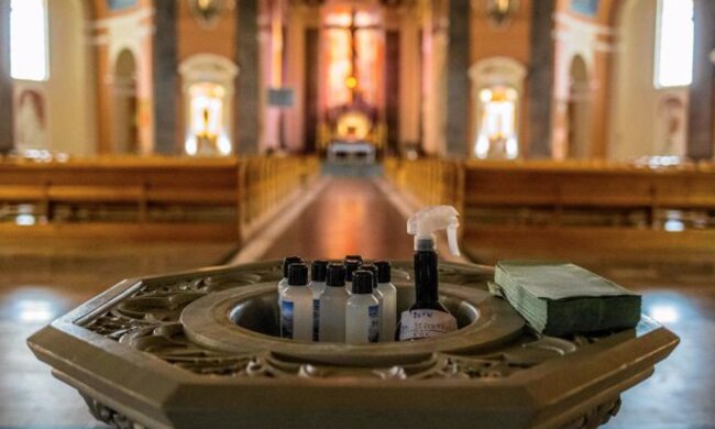 Kolejny duchowny z koronawirusem. Kapłan nie stosował się do kwarantanny