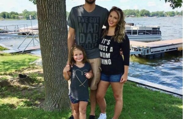 Samotna matka, screen Google