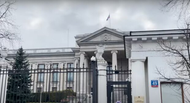 Ambasada Rosji w Warszawie/Youtube