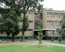 Szkoła podstawowa, Warszawa