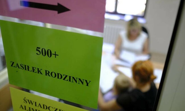 Program 500+/ https://dziennikpolski24.pl/