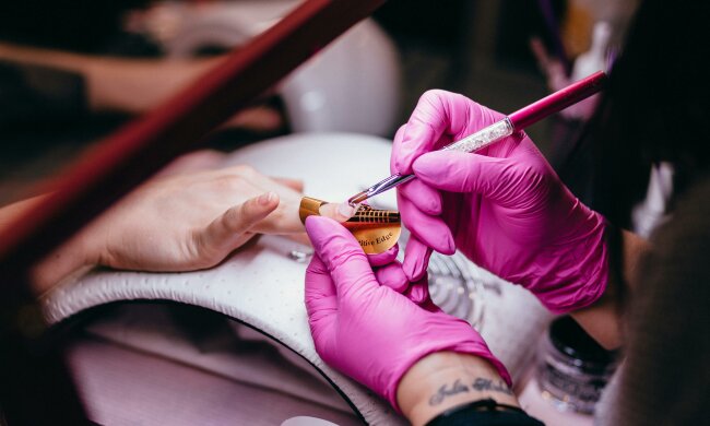 manicure @pexels