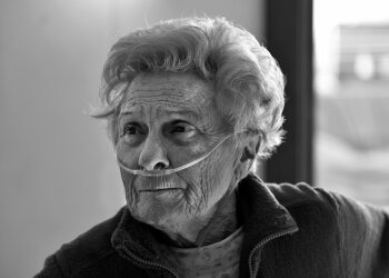 starsza Pani @pexels