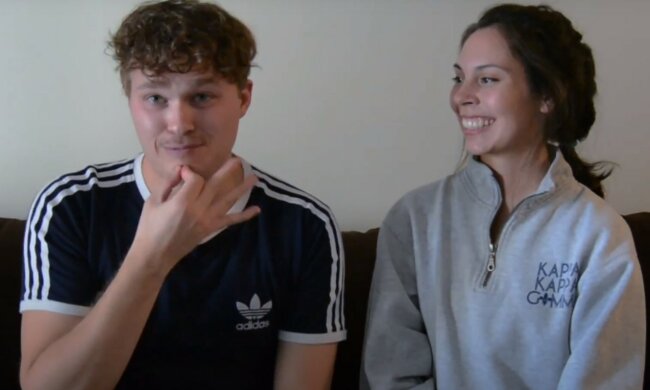 źródło: YouTube/ASL Together