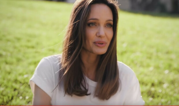 Angelina Jolie/YT @VOGUE