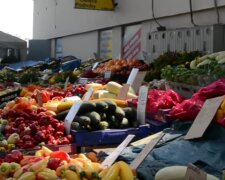 Kraków: ceny owoców i warzyw rosną. Ile trzeba za nie zapłacić na miejskich targowiskach
