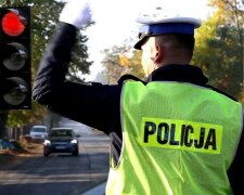 Godzina policyjna/screen Youtube @Polska Policja