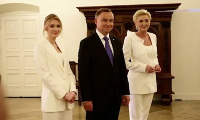 Para prezydencka ze swoją córką Kingą/YouTube @TV Republika