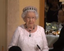 Królowa Elżbieta II. Źródło: Youtube HM The King