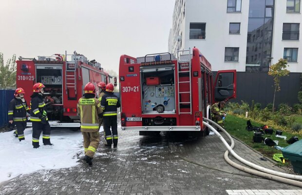 Pożar w parkingu podziemnym/ https://radiokolor.pl/