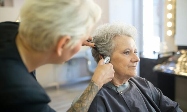 Fryzjer, źródło: Pexels