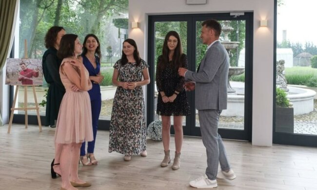 "Rolnik szuka żony" 7. Dawid zalotnie komentował zdjęcia uczestniczki programu, jednak nie z 7 edycji. O co chodzi