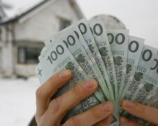 Brak stawki minimalnego wynagrodzenia w przepisach? Z tego rozwiązania korzysta ponad 100 tysięcy Polaków!