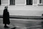 Z życia wzięte. "Oddałam rodzinie wszystkie oszczędności": Dziś sama liczę każdą złotówkę