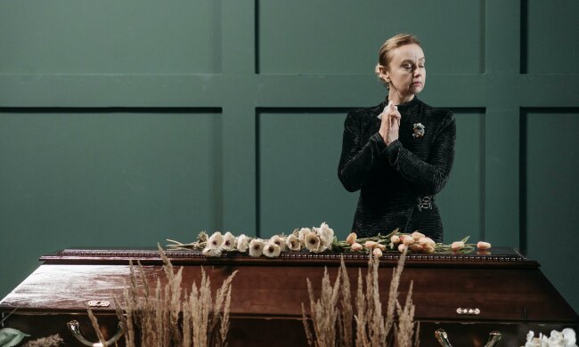 Z życia wzięte. "Teściowa chciała zrobić ze mnie wieczną wdowę, którą da się prowadzić za rękę": Ja wybrałam uśmiech, oddech i własne granice