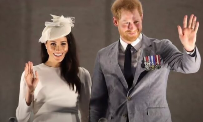 Meghan Markle, książę Harry i Królowa Elżbieta II/YouTube @Dla Ciekawskich