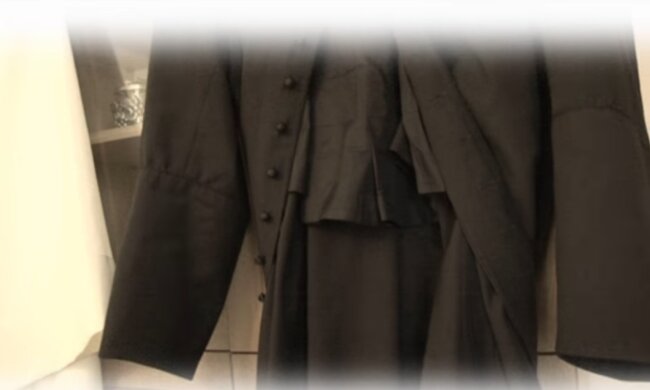 Wierni z jednej z polskich parafii padli ofiarą księdza oszusta. Starannie wybiera osoby, do których przychodzi z kolędą