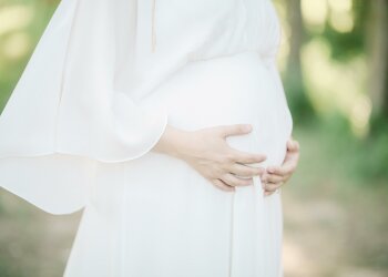 Z życia wzięte. "Moja mama zaszła w ciążę w wieku 45 lat": Bałam się, że to ja będę musiała wychować to dziecko