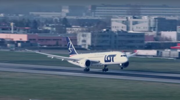 Samolot/YouTube @naTemat.pl
