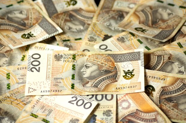 Seniorzy mogą liczyć na zwrot pieniędzy. To nawet 400 złotych. Kto może liczyć na dodatkowy zastrzyk finansowy