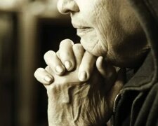 Gdy martwisz się o swoje dorosłe już dzieci, ta modlitwa pomoże w dalszej opiece nad nimi