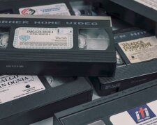 Kasety VHS. Źródło: Youtube Loading...