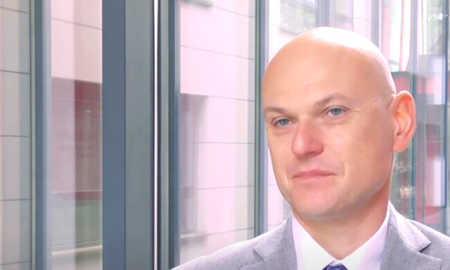Rafał Zasuń - Redaktor naczelny w WysokieNapiecie.pl / YouTube:  CEO MAGAZYN POLSKA - TV
