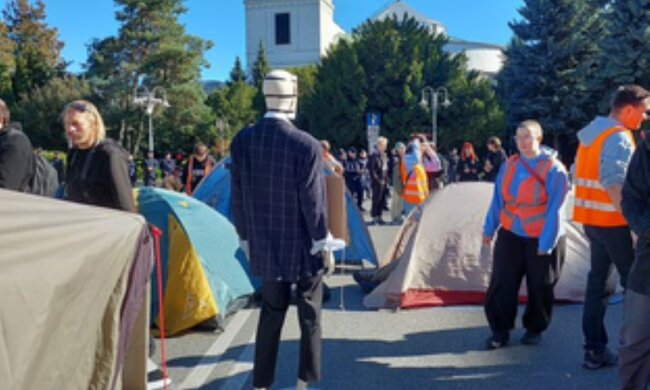 Ostatnie Pokolenie protestuje przed Sejmem/Twitter