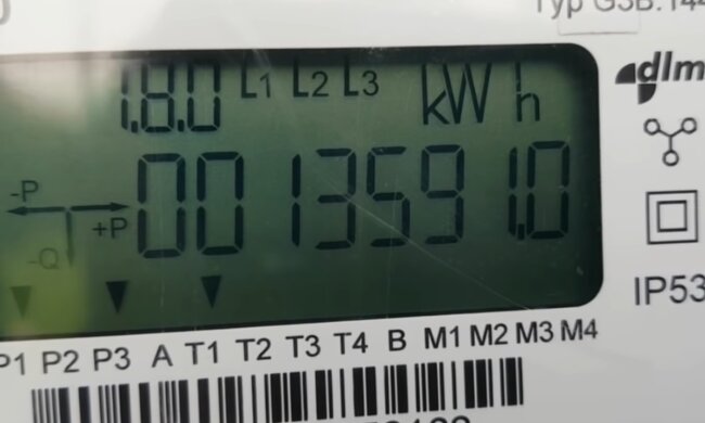 Licznik prądu/ YouTube @Panele fotowoltaiczne