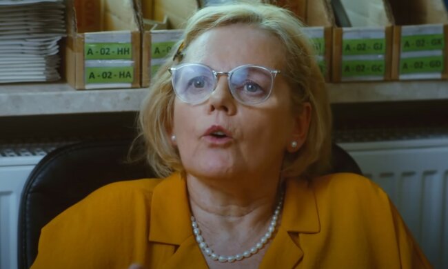 Stała się wrogiem syna, źródło: YouTube/DramatizeMe