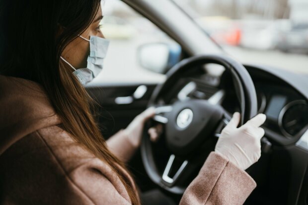 Kierowcy mogą otrzymać mandat za brak maseczki, źródło: Dziennik Bałtycki