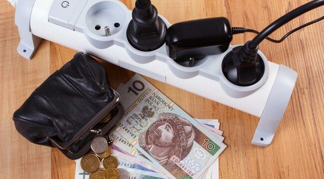 Prezes URE zatwierdził nowe taryfy. Wiadomo  o ile wzrosną rachunki za prąd w 2020 roku