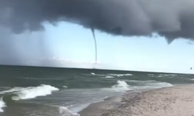 trąba wodna / YouTube : Vallord MIX