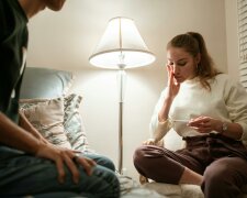 Z życia wzięte. "Wzięliśmy ślub, bo była w ciąży": Po dwóch latach miałem dość, bo koleżanki były dla niej ważniejsze niż dziecko