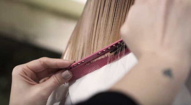 Fryzjerka z koronawirusem w jednym z polskich miast. Sanepid szuka kilkudziesięciu jej klientów