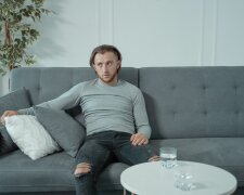 Z życia wzięte. "Mąż od miesięcy nie pracuje": Całe dnie spędza na kanapie, a ja ledwo wiążę koniec z końcem
