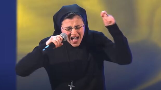 Siostra Cristina w trakcie przesłuchań w ciemno/YouTube @The Voice of Italy