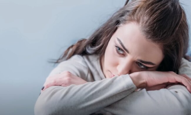 Kobieta/YouTube @Plote