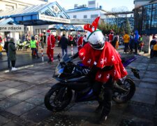 Mikołaje na motocyklach z prezentami dla dzieci w szpitalu. Piękna akcja w Krakowie