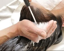 Mycie włosów/screen Pikrepo