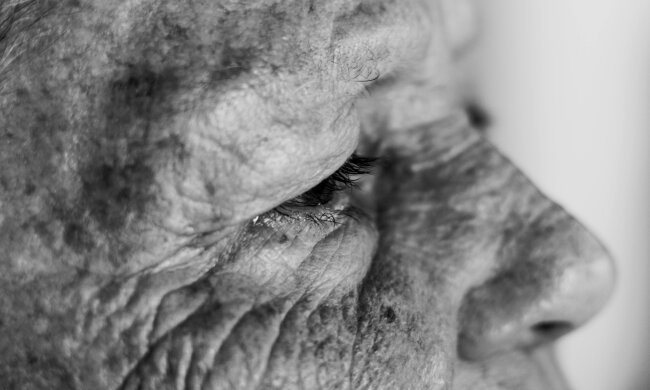 Z życia wzięte. "Przez 12 lat opiekowałam się ciężko chorym mężem": W ostatnich chwilach powiedział mi prawdę, która mnie złamała