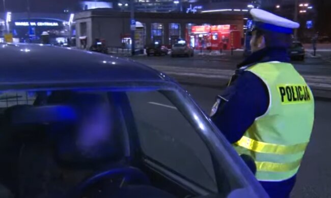 Czy dostaniemy mandat za wyjazd na Wielkanoc? Źródło: Youtube