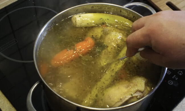 Rosół. Źródło: youtube.com